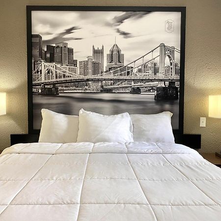 Super 8 By Wyndham Greensburg Luaran gambar