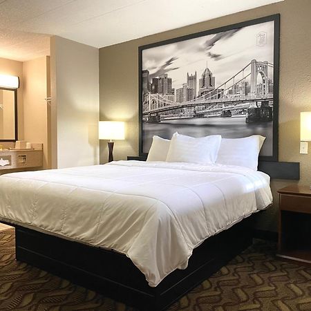 Super 8 By Wyndham Greensburg Luaran gambar