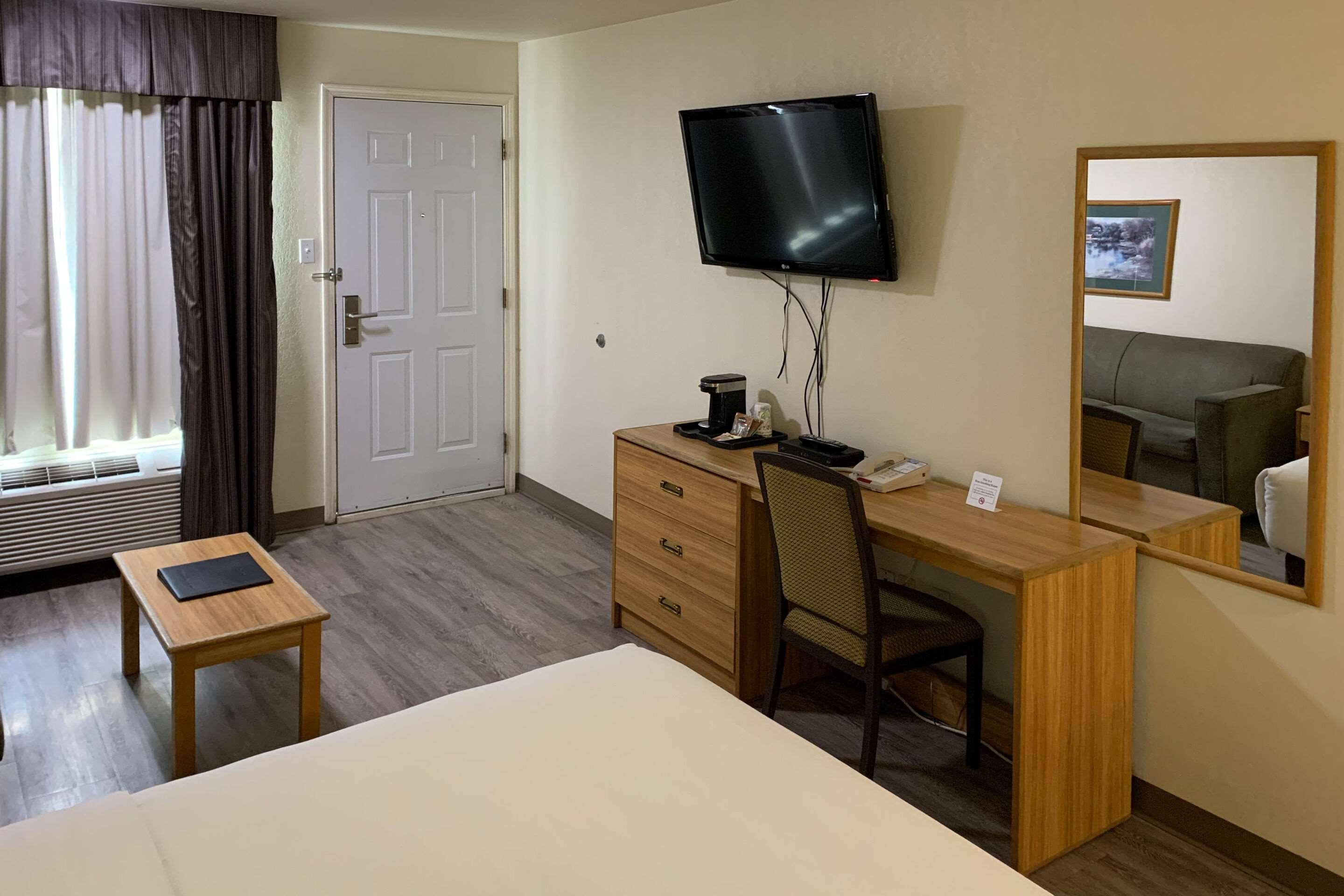 Super 8 By Wyndham Greensburg Luaran gambar