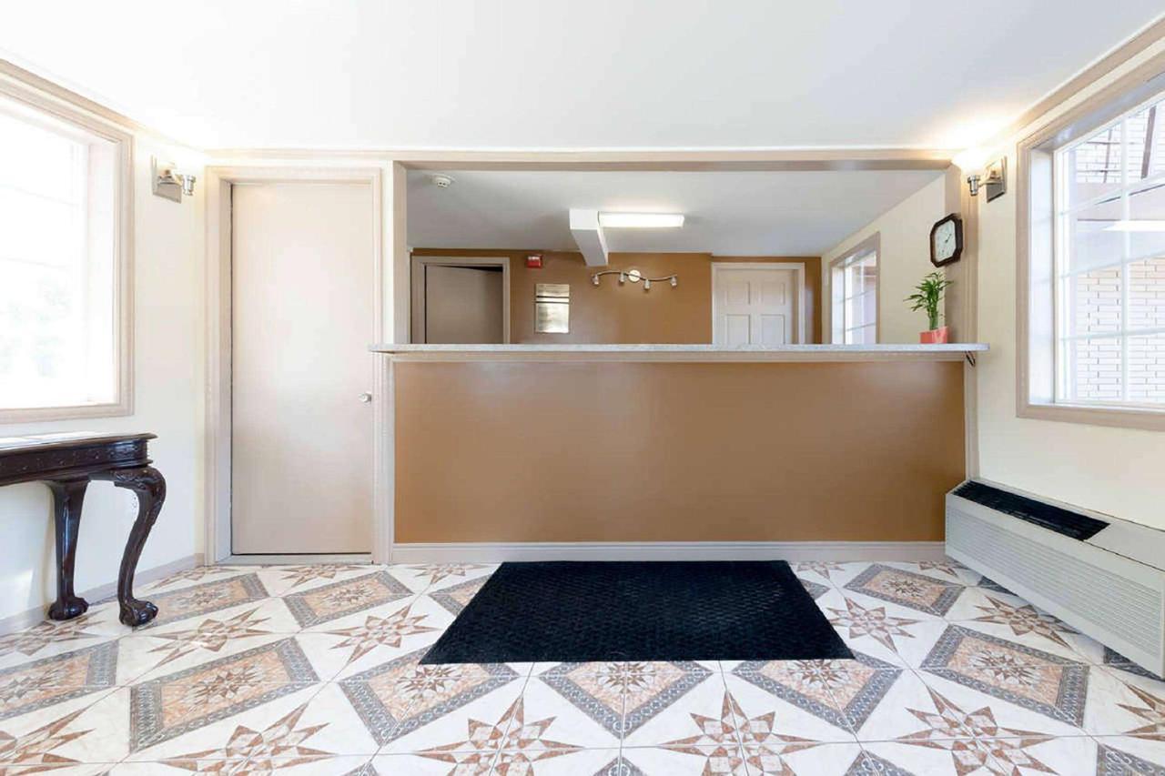 Super 8 By Wyndham Greensburg Luaran gambar