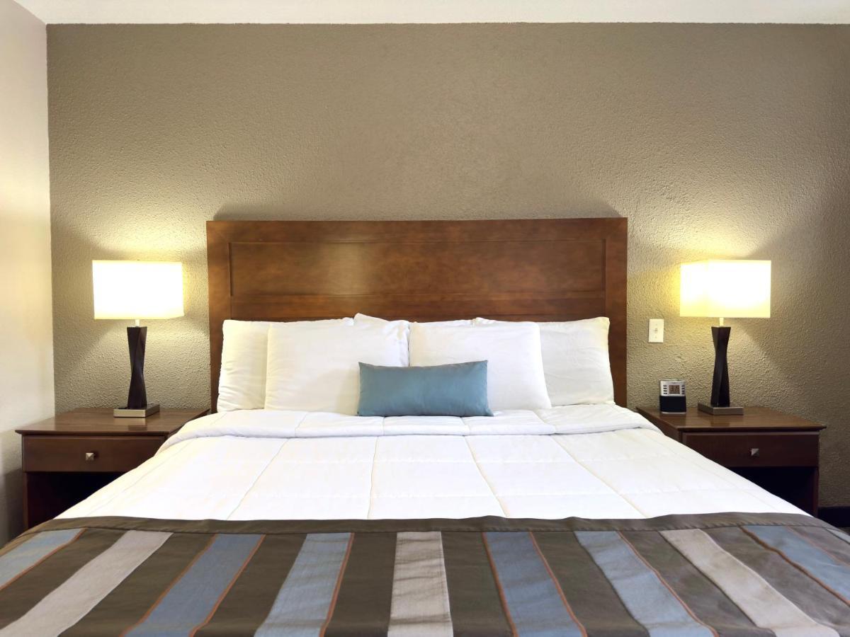 Super 8 By Wyndham Greensburg Luaran gambar